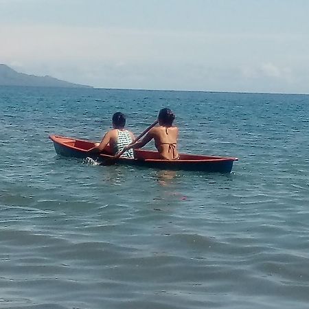 Готель Dolphin View Beach Ndoma Екстер'єр фото